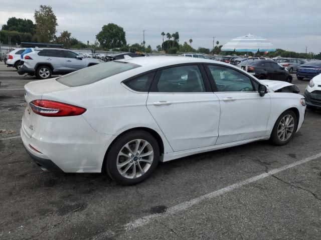 3FA6P0HD3KR176305 - 2019 FORD FUSION SE Blanc photo 3