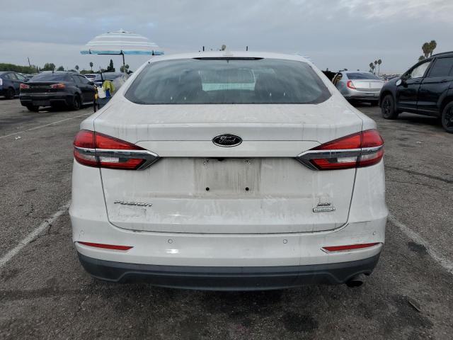 3FA6P0HD3KR176305 - 2019 FORD FUSION SE Blanc photo 6