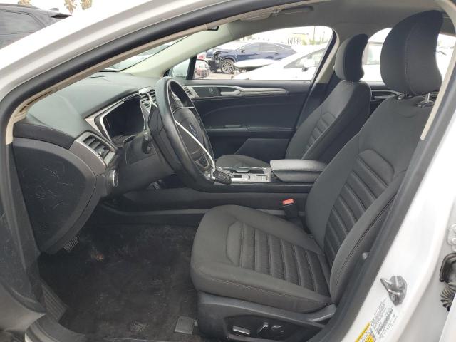 3FA6P0HD3KR176305 - 2019 FORD FUSION SE Blanc photo 7