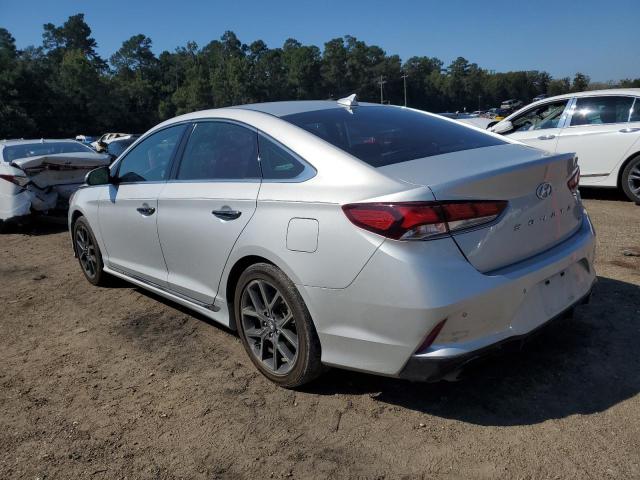 5NPE34AB8JH625674 - 2018 HYUNDAI SONATA SPORT Argent photo 2