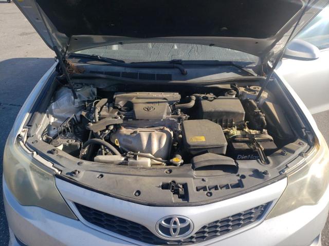 4T1BF1FK4DU209709 - 2013 TOYOTA CAMRY L SILVER photo 11