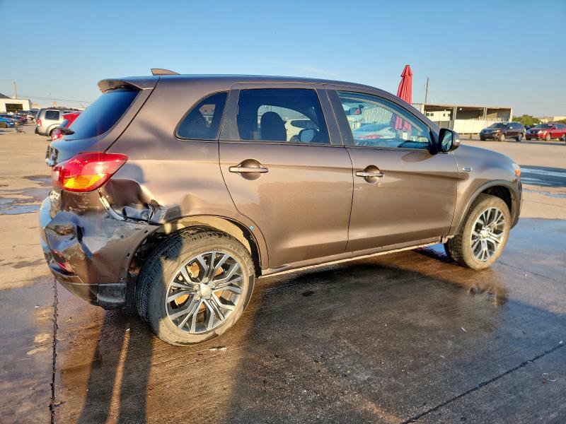 JA4AP3AU5KU031981 - 2019 MITSUBISHI OUTLANDER ES GRAY photo 3