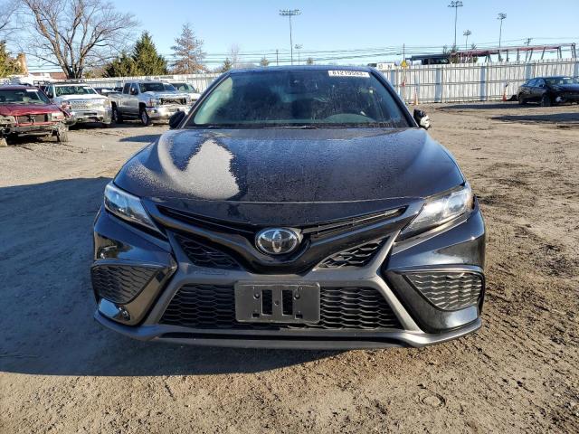 4T1T11AK1PU756712 - 2023 TOYOTA CAMRY SE NIGHT SHADE BLACK photo 5
