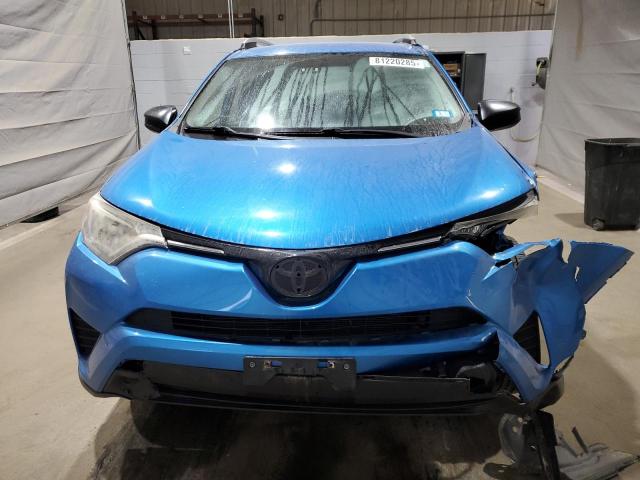 JTMBFREVXGD190845 - 2016 TOYOTA RAV4 LE أزرق صورة 5