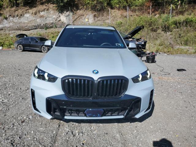 5UX43EU04S9X88942 - 2025 BMW X5 XDRIVE50E BLUE photo 5