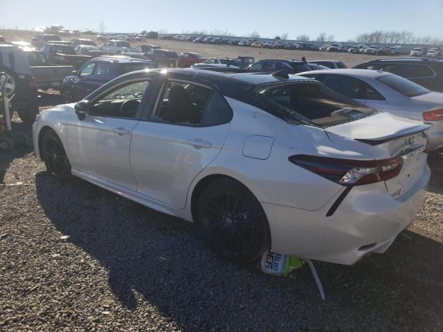 4T1K61AK1NU498492 - 2022 TOYOTA CAMRY XSE WHITE photo 2