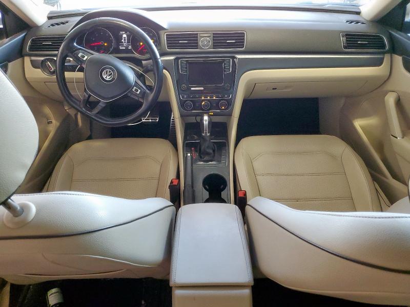 1VWDT7A3XHC084359 - 2017 VOLKSWAGEN PASSAT R-LINE Qara foto 8