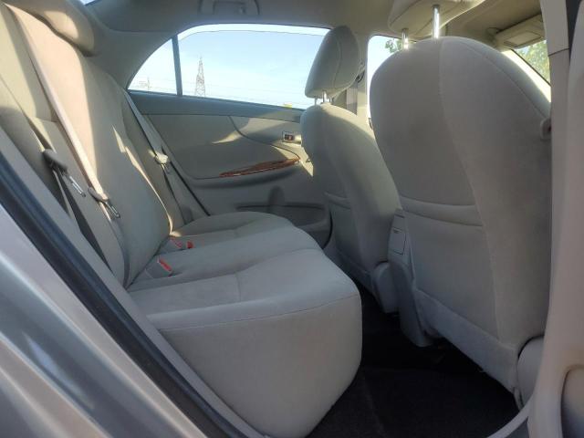 2T1BU40E29C142451 - 2009 TOYOTA COROLLA BASE Silber Foto 10