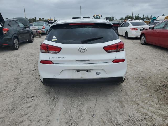 KMHH35LE4LU146151 - 2020 HYUNDAI ELANTRA GT WHITE photo 6