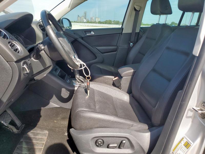 WVGAV7AXXGW509767 - 2016 VOLKSWAGEN TIGUAN S ვერცხლისფერი ფოტო 7