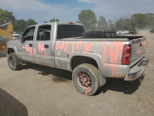 1GCHK23294F193760 - 2004 CHEVROLET SILVERADO K2500 HEAVY DUTY SILVER photo 2