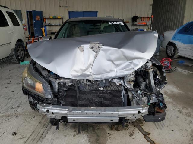 1HGCR2F33DA221027 - 2013 HONDA ACCORD LX 银色 照片 5