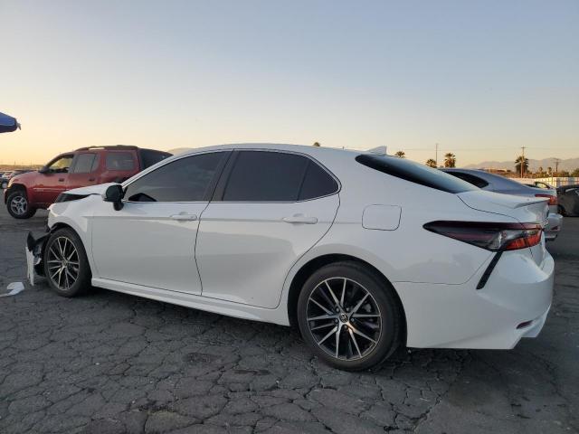 4T1G11AK5PU757556 - 2023 TOYOTA CAMRY SE NIGHT SHADE WHITE photo 2