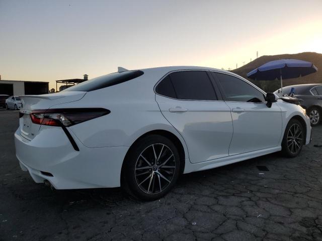 4T1G11AK5PU757556 - 2023 TOYOTA CAMRY SE NIGHT SHADE WHITE photo 3
