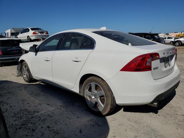 YV1622FS5C2107041 - 2012 VOLVO S60 T5 WHITE photo 2