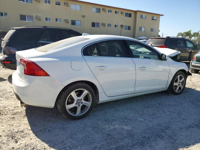 YV1622FS5C2107041 - 2012 VOLVO S60 T5 WHITE photo 3