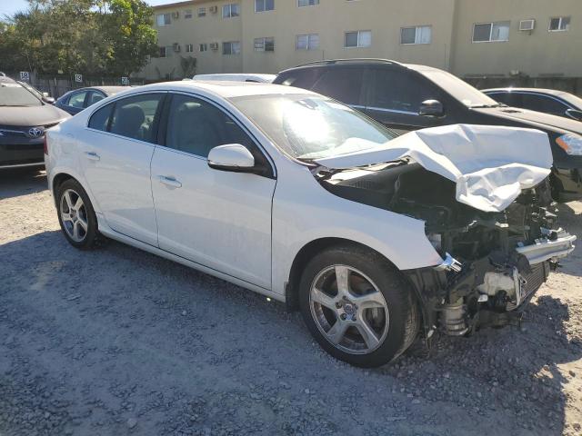 YV1622FS5C2107041 - 2012 VOLVO S60 T5 WHITE photo 4