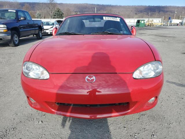 JM1NB353120228998 - 2002 MAZDA MX-5 MIATA BASE RED photo 5