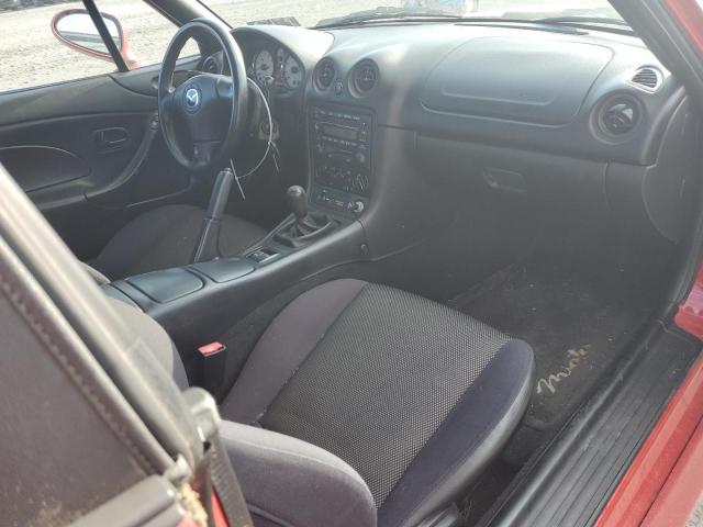 JM1NB353120228998 - 2002 MAZDA MX-5 MIATA BASE RED photo 8