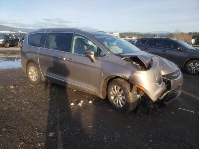 2C4RC1BG9JR278496 - 2018 CHRYSLER PACIFICA TOURING L TAN photo 4