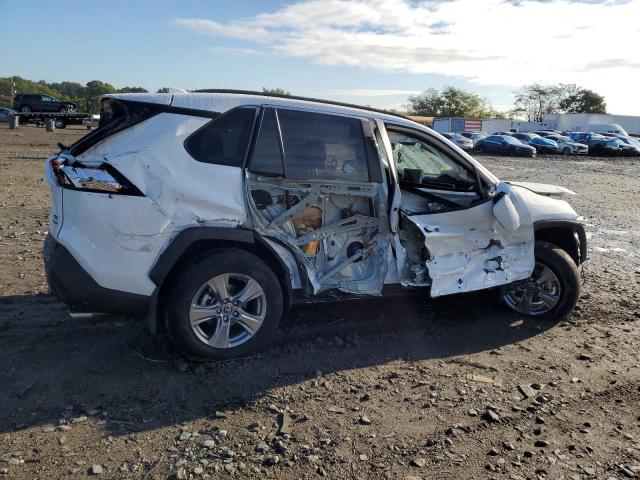 4T3RWRFV4SU164413 - 2025 TOYOTA RAV4 XLE أبيض صورة 3