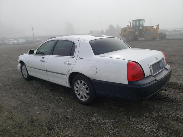 1LNHM82V46Y635355 - 2006 LINCOLN TOWN CAR SIGNATURE LIMITED WHITE photo 2