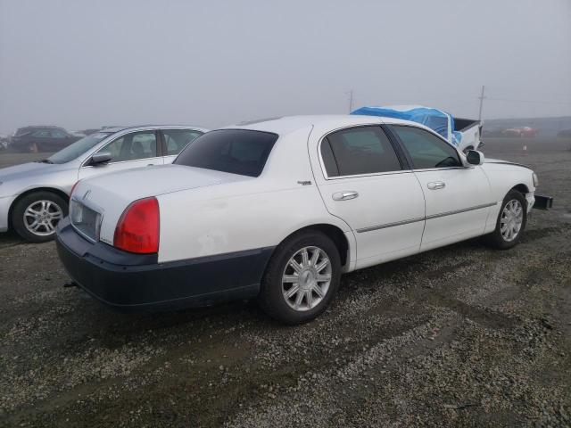 1LNHM82V46Y635355 - 2006 LINCOLN TOWN CAR SIGNATURE LIMITED WHITE photo 3