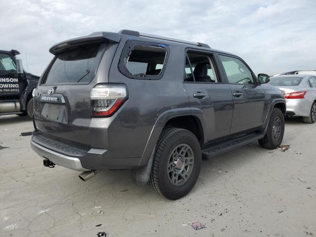 JTEBU5JR6J5553680 - 2018 TOYOTA 4RUNNER SR5/SR5 PREMIUM 石墨色 照片 3