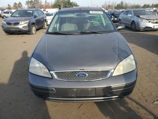 1FAHP34N17W325582 - 2007 FORD FOCUS ZX4 GRAY photo 5