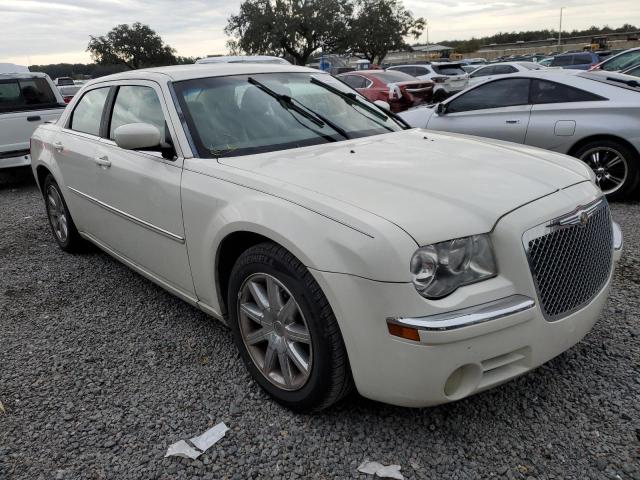 2C3KA33G08H241410 - 2008 CHRYSLER 300 LIMITED WHITE photo 4