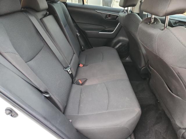 2T3H1RFV8NW238091 - 2022 TOYOTA RAV4 LE WHITE photo 11