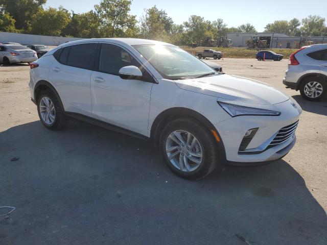 KL47LAE2XRB070865 - 2024 BUICK ENVISTA PREFERRED Beyaz fotoğraf 4