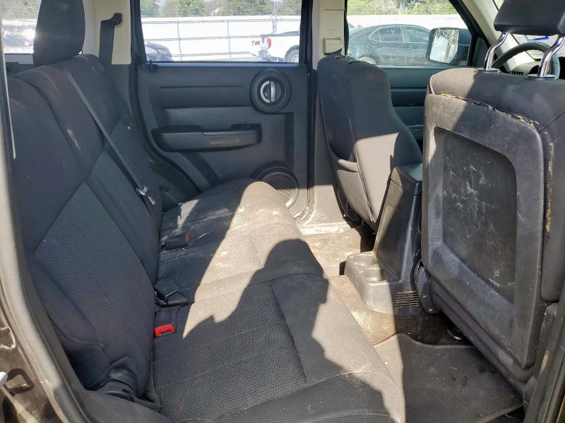 1D4PT2GK9BW509984 - 2011 DODGE NITRO SE Qara foto 10