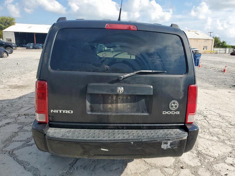 1D4PT2GK9BW509984 - 2011 DODGE NITRO SE Qara foto 6