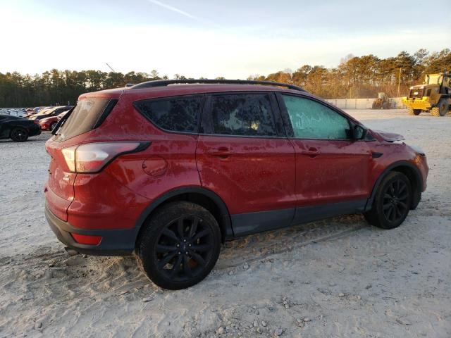 1FMCU0GDXHUD03720 - 2017 FORD ESCAPE SE RED photo 3