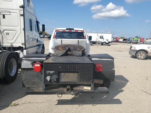 3C7WRNFL6JG317554 - 2018 RAM 5500 Beyaz fotoğraf 6