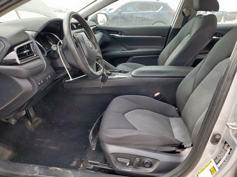 4T1B11HK0KU184848 - 2019 TOYOTA CAMRY L Күміс фото 7