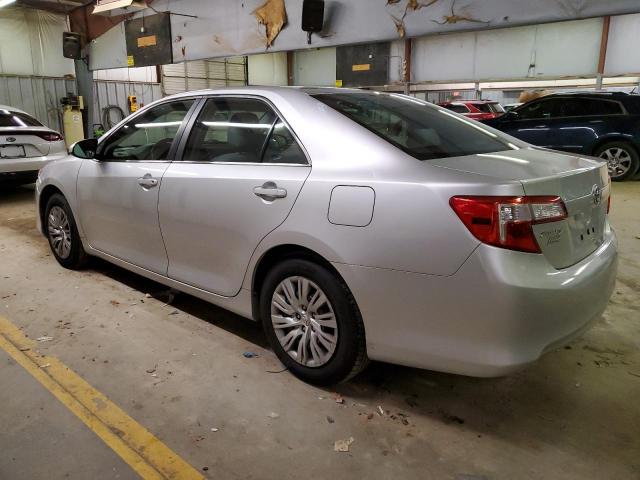 4T4BF1FK7CR180842 - 2012 TOYOTA CAMRY BASE SILVER photo 2