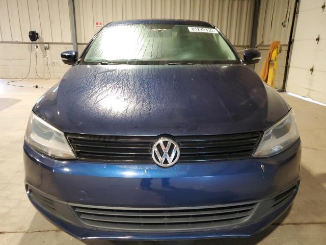 3VWD17AJ8EM421335 - 2014 VOLKSWAGEN JETTA SE Niebieski zdjęcie 5