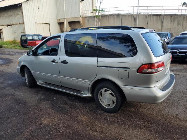 4T3ZF13C12U459991 - 2002 TOYOTA SIENNA LE SILVER photo 2