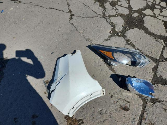 3CZRU6H57GM751497 - 2016 HONDA HR-V EX 白色 照片 13