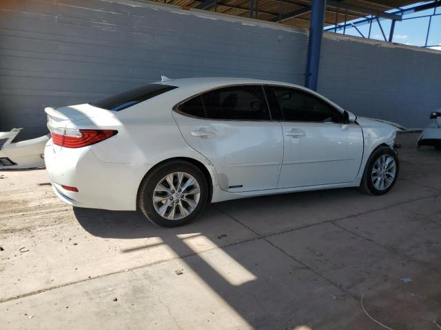 JTHBW1GG5E2039869 - 2014 LEXUS ES 300H WHITE photo 3