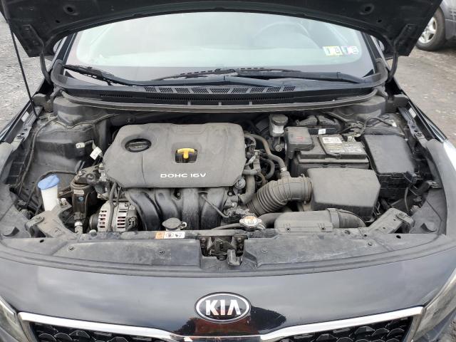 3KPFK4A7XHE035624 - 2017 KIA FORTE LX BLACK photo 11