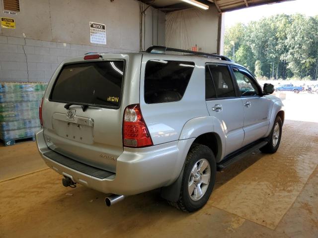 JTEBU14R570108972 - 2007 TOYOTA 4RUNNER SR5 银色 照片 3