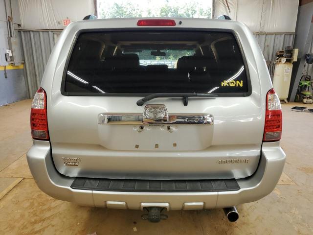 JTEBU14R570108972 - 2007 TOYOTA 4RUNNER SR5 银色 照片 6