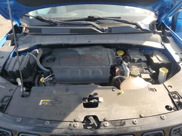 3C4NJDBB0JT480960 - 2018 JEEP COMPASS LATITUDE Blau Foto 12