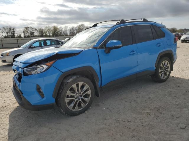 JTMC1RFV6KD009914 - 2019 TOYOTA RAV4 XLE PREMIUM BLUE photo 1