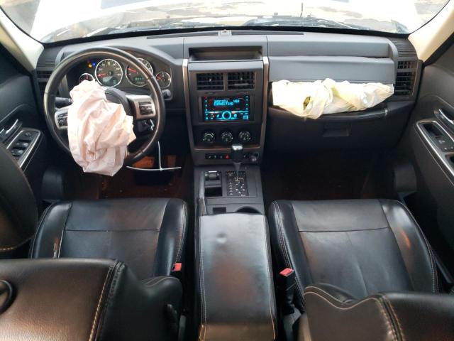 1J4PN3GK2BW513222 - 2011 JEEP LIBERTY RENEGADE 白色 照片 8