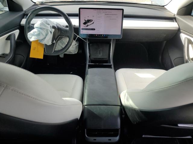 5YJ3E1EB3JF112194 - 2018 TESLA MODEL 3 Beyaz fotoğraf 8