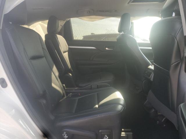 5TDJKRFH5GS300964 - 2016 TOYOTA HIGHLANDER XLE თეთრი ფოტო 11